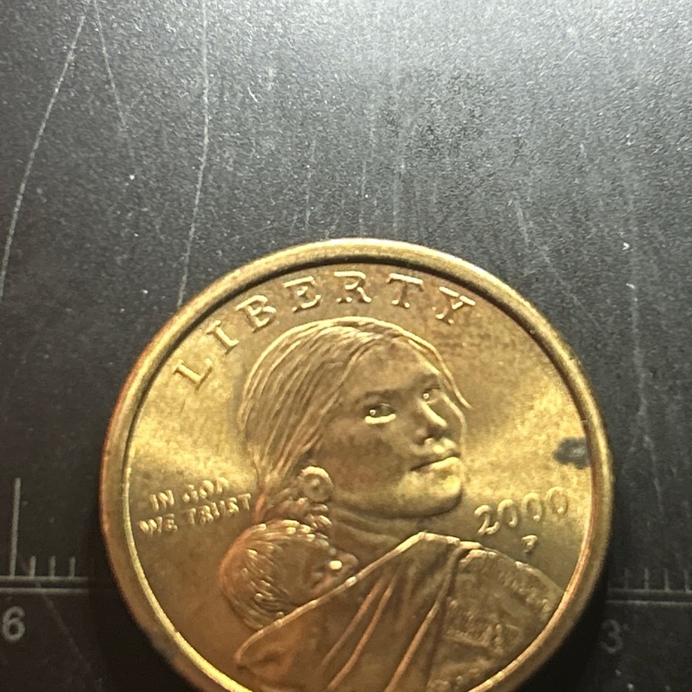 2000 P Sacagawea One Dollar Coin US Liberty Gold Color Philadelphia